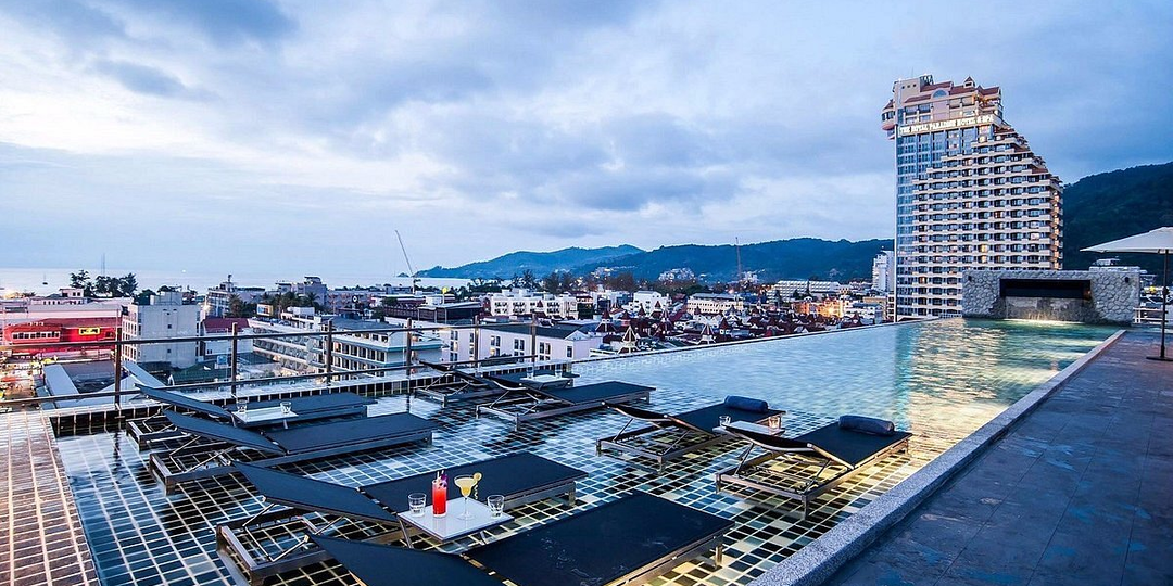 Лучшие места на Кароне (Пхукет): рестораны, бары, массажи и must-visit локации