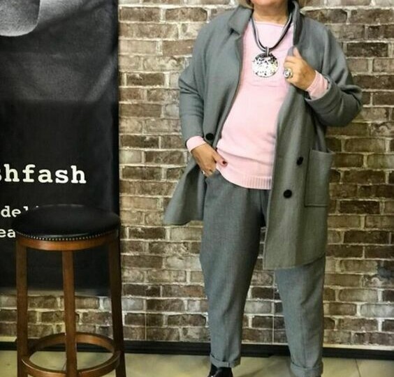 Если хотите быть молодой и стильной этой весной: женственные образы для женщин 60+