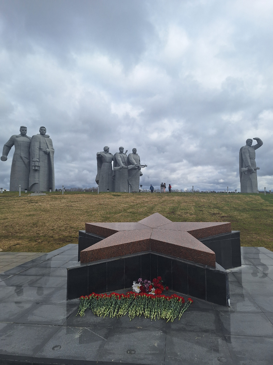 Авторское фото канала, Адаптация локации