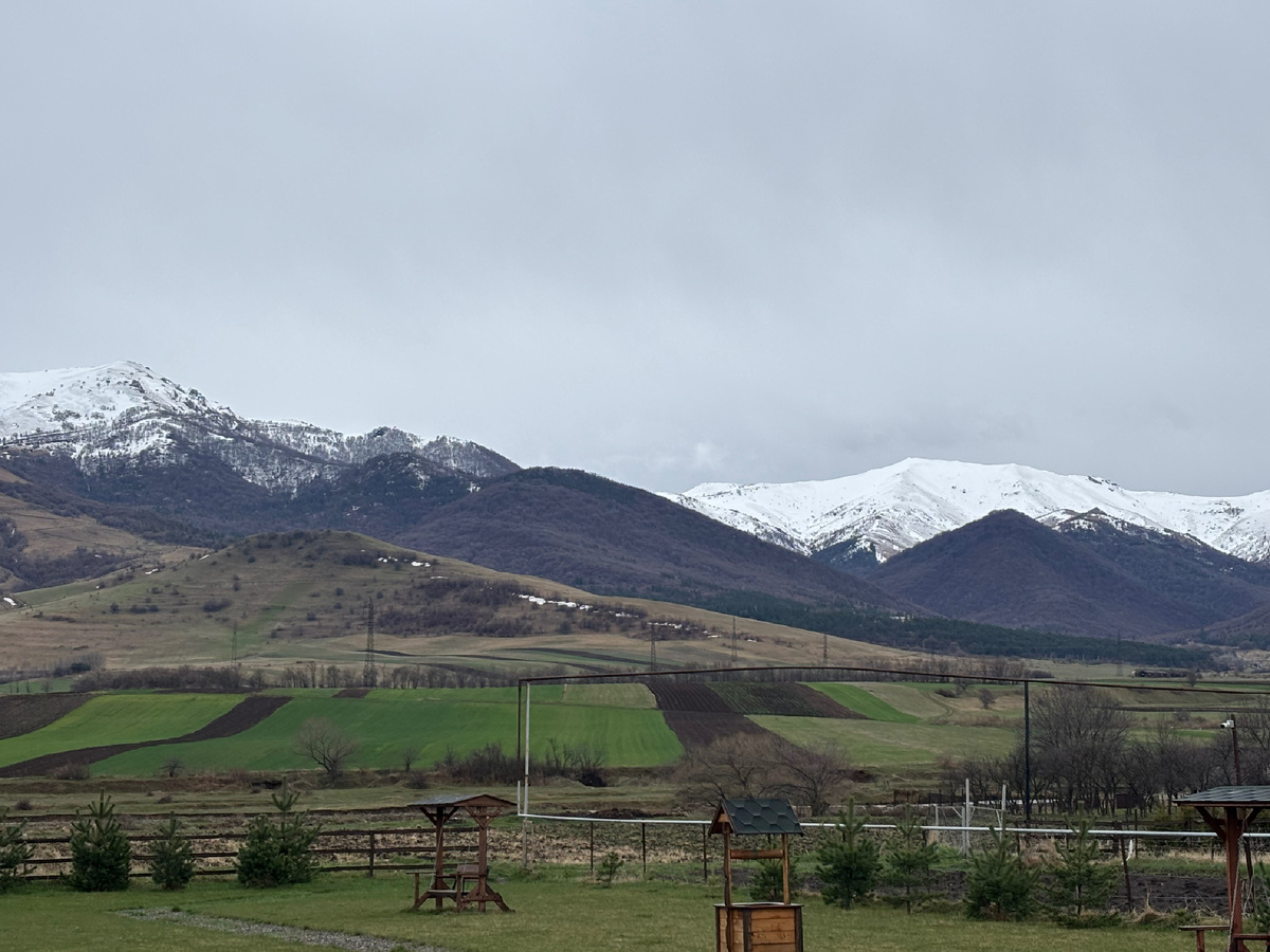 Утро в день Пасхи в горах Лори (Армения)