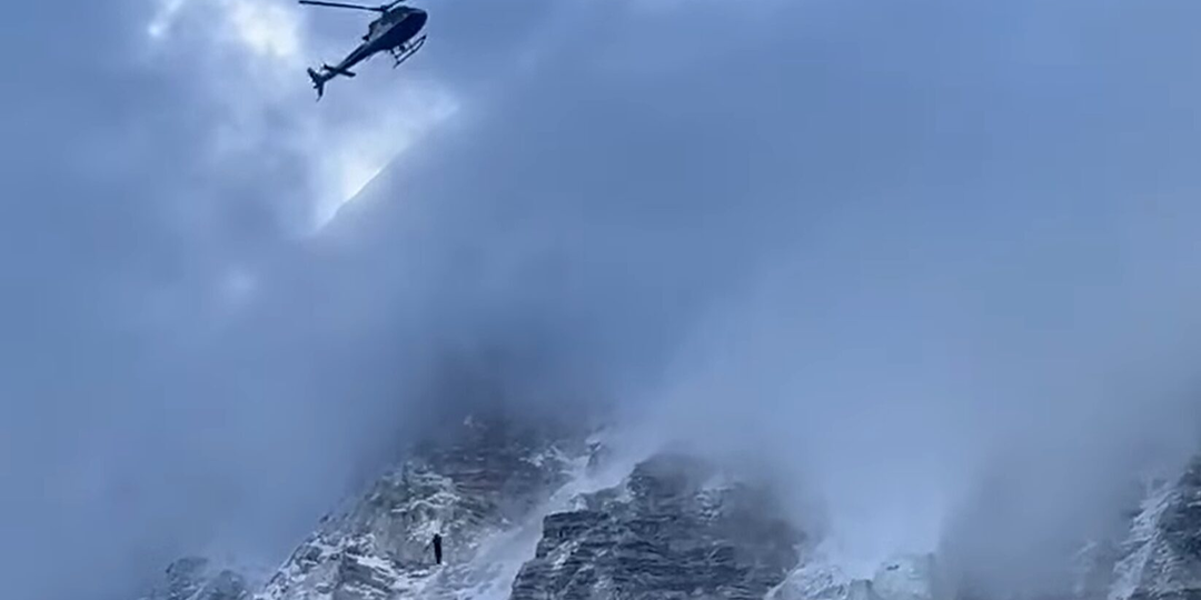 Гиды на Эвересте бурно отреагировали на заголовки об «отравлении»