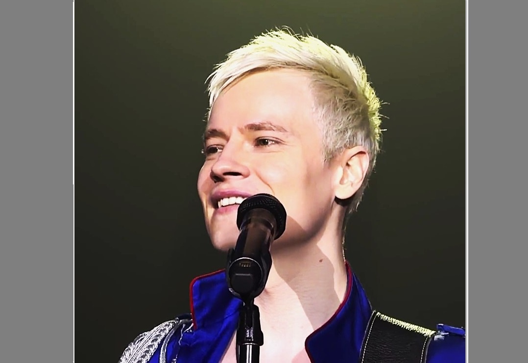 Заслуженный артист России Ярослав Дронов (SHAMAN)