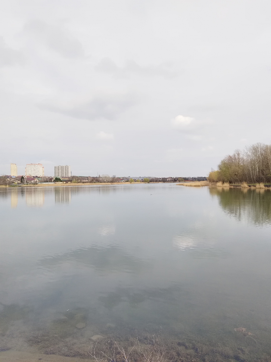 В начале пути. Вид с волнореза.