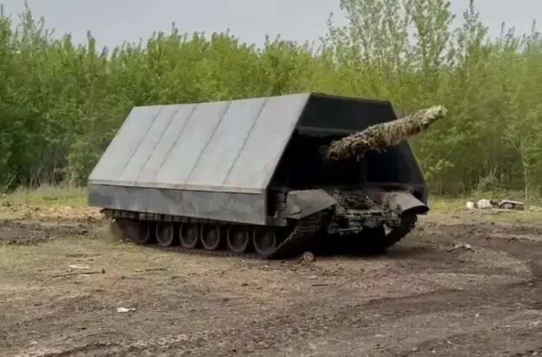 Танк с «царь-мангалом»