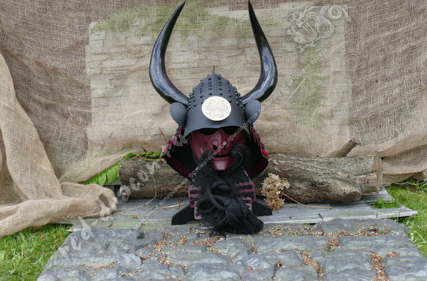 Реально устрашающий И ТЯЖЕЛЫЙ шлем самурая