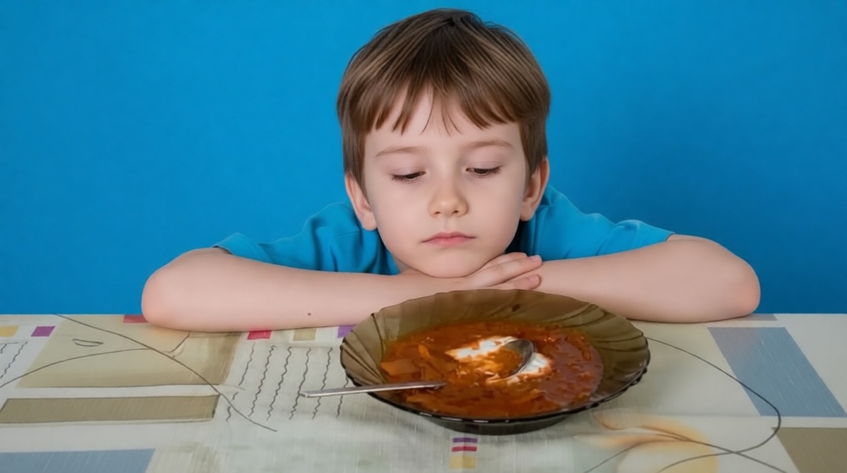 Почему ребёнок не хочет есть «нормальную» еду?