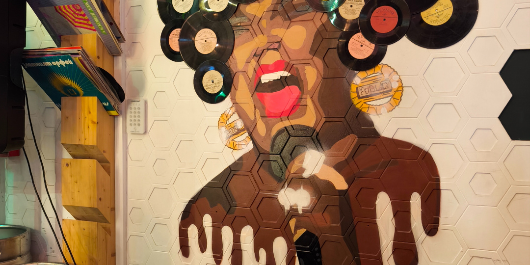 PUBlic bar — Идём пить самарское «Жигулёвское» в бывший скейт-шоп