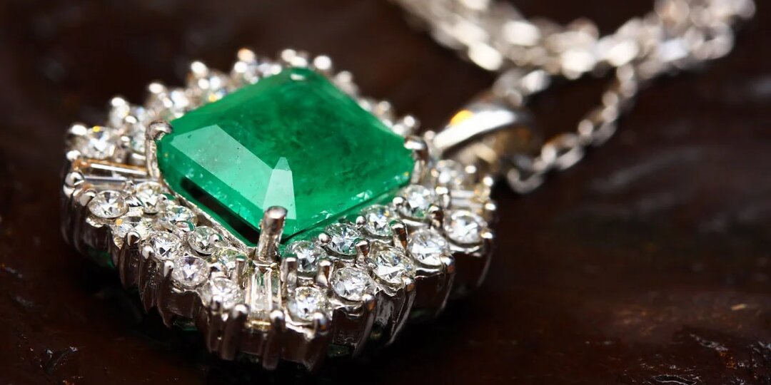 Телец: какие камни и талисманы усилят энергию этого знака зодиака?