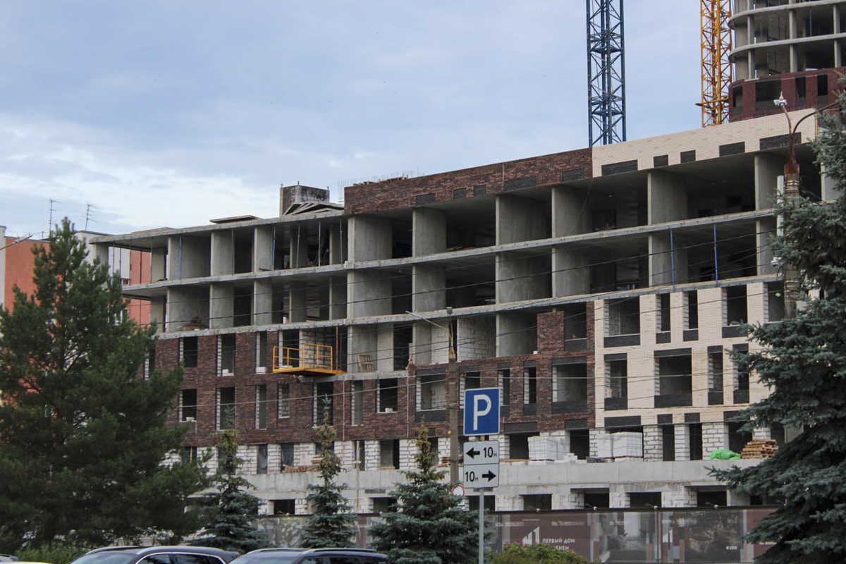 Мэрия Владивостока дала старт реновации территории возле рынка на Добровольского.  Фото: Фото: ФедералПресс / Ксения Кобалия