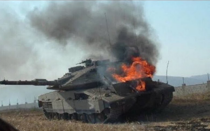 Подбитый дронами супертанк "Меркава IV"