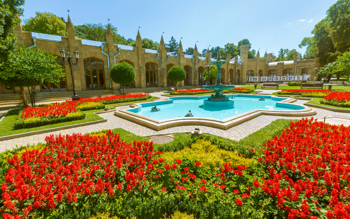 Нарзанная галерея в Кисловодске, фото