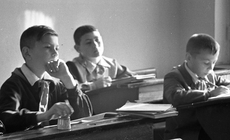 Всеволод Тарасевич
Мальчики в школьном классе
Дата съемки: 1958 год
Источник russiainphoto.ru