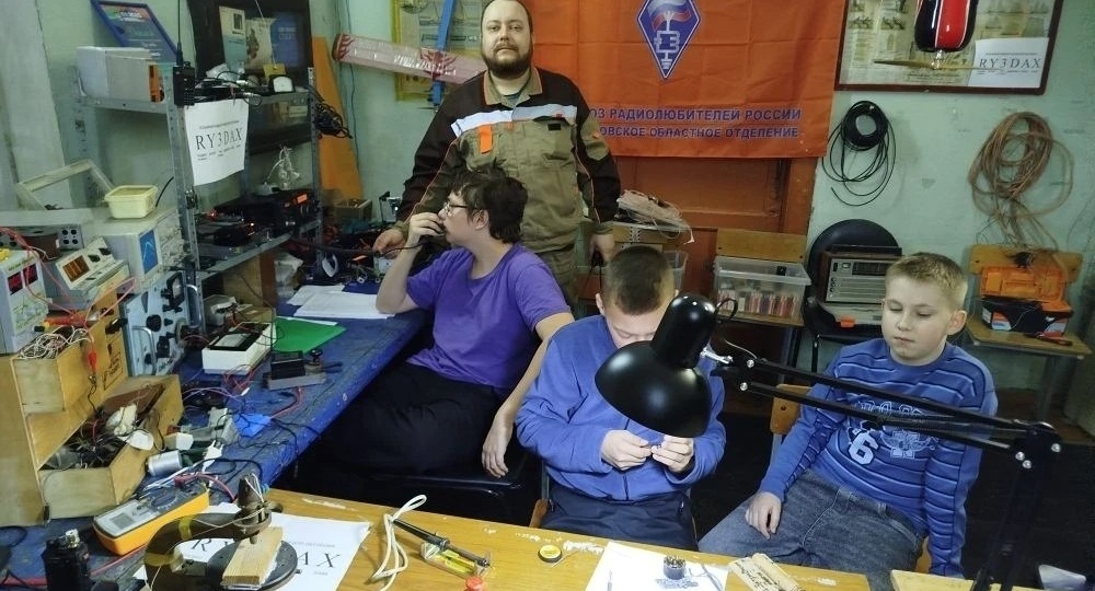 📝В марте 2026 года в творческом объединении "Радиоэлектроника и радиосвязь" центра "Созвездие" при участии Шатурского МО СРР прошли