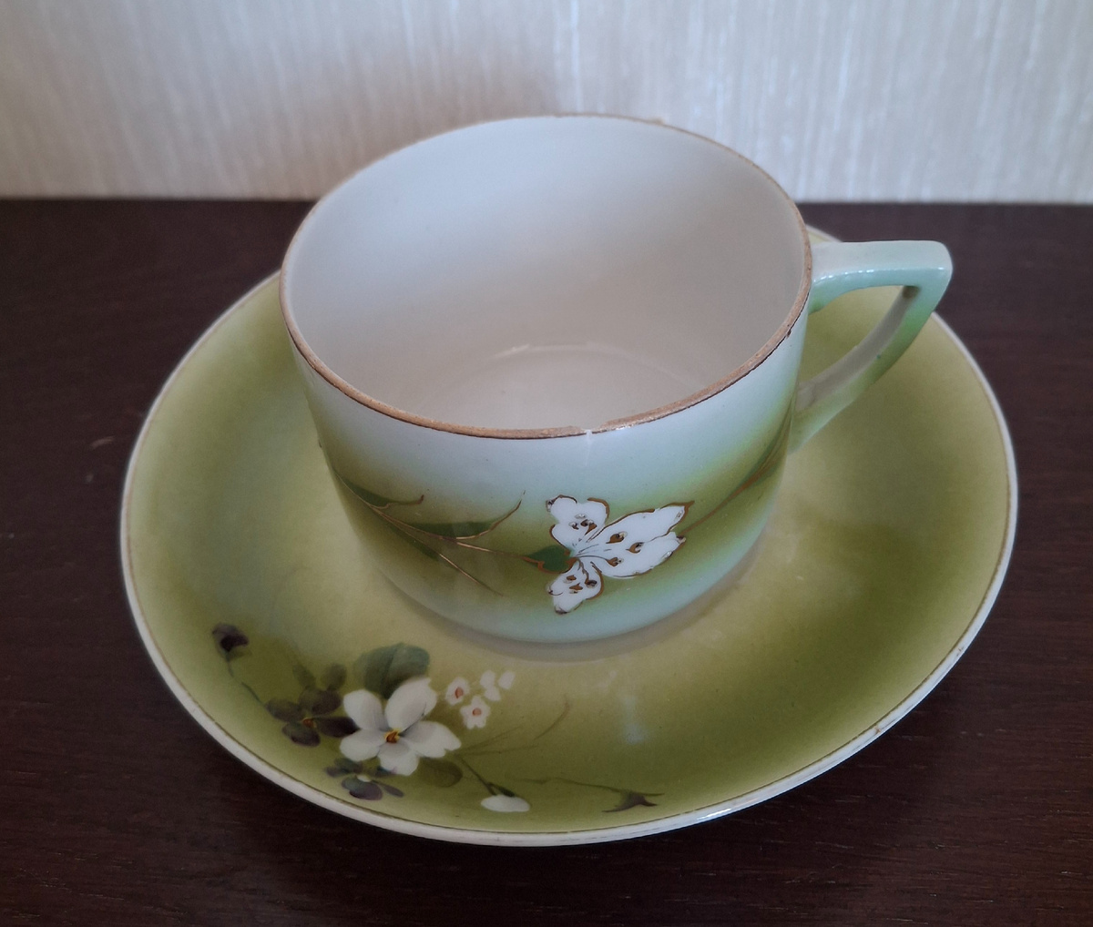 Вот так теперь выглядит чашечка с блюдцем.