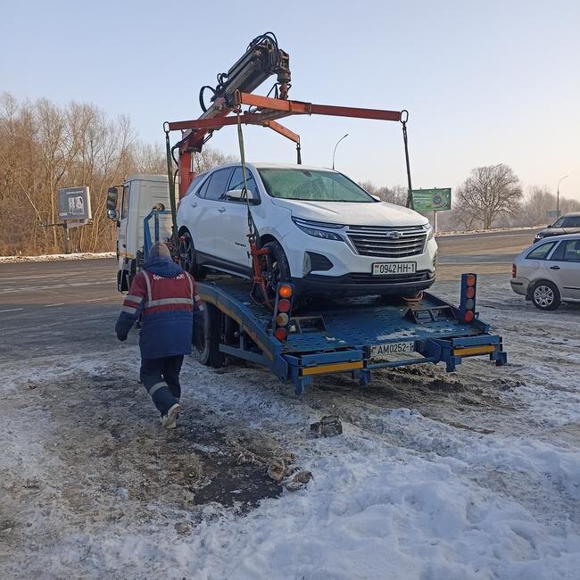 Эвакуатор в АПП «Брест» (фото носит иллюстративный характер)