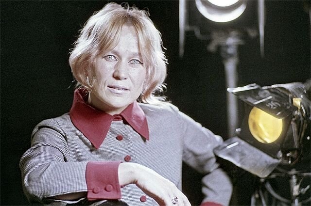 "Высокие скулы, зеленые глаза и просто магическая сексуальность": история любви и предательства Майи Булгаковой