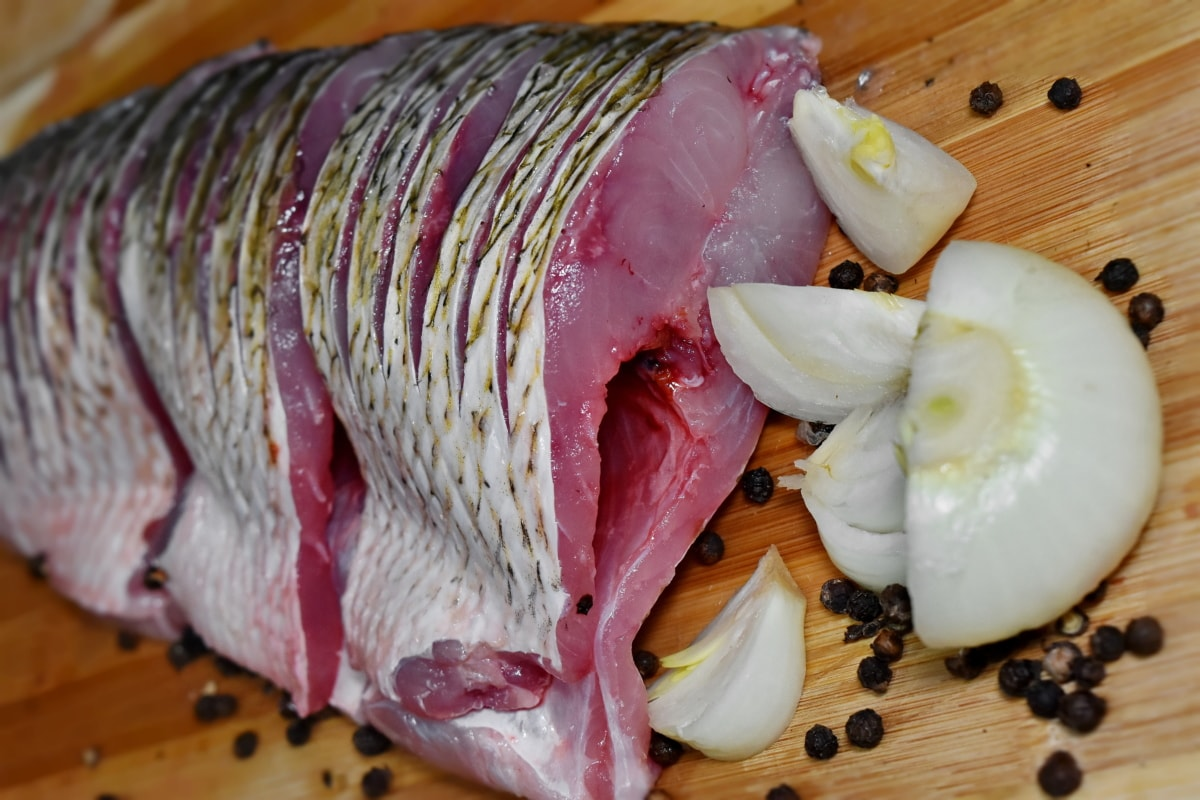 Недавно узнал, что из речных рыб очень много омега-3 содержится в толстолобике. Причем он не загрязнен ртутью и тяжелыми металлами 