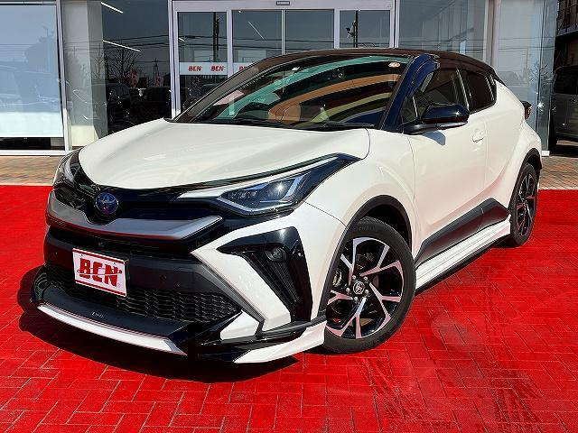 Toyota C-HR 22год - смотрите фото, листайте дальше.