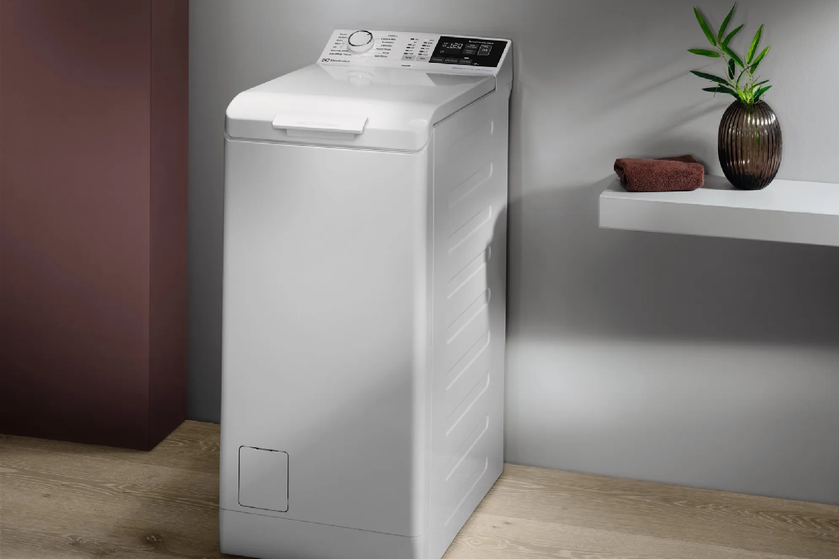 Фото взято из открытых источников. Вертикальная стиральная машина.