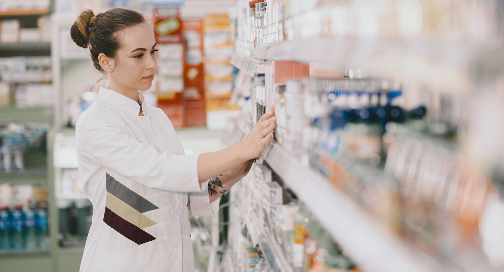 Дождались! ФАС снизила цены на 7 жизненно важных лекарств в российских аптеках