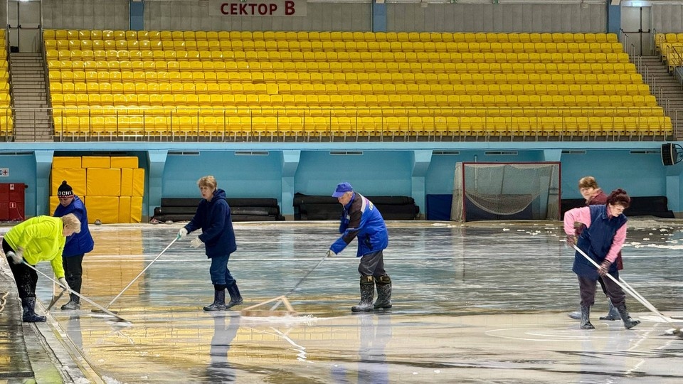    В ледовом дворце Ульяновска завершился сезон массовых катаний. Фото: t.me/volga_sport_arena