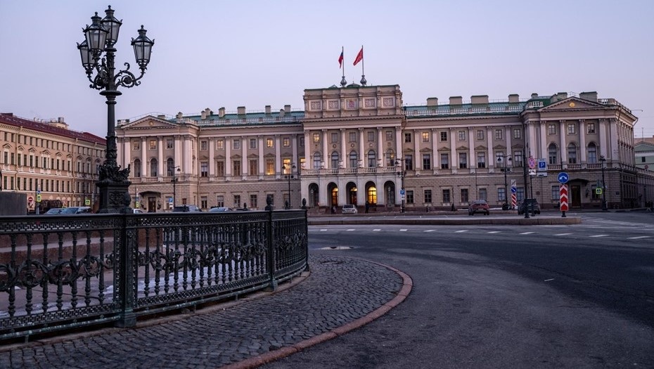    Мариинский дворец. Законодательное собрание Петербурга. Исаакиевская площадь. Автор фото: Мартьян Фролов/"ДП"
