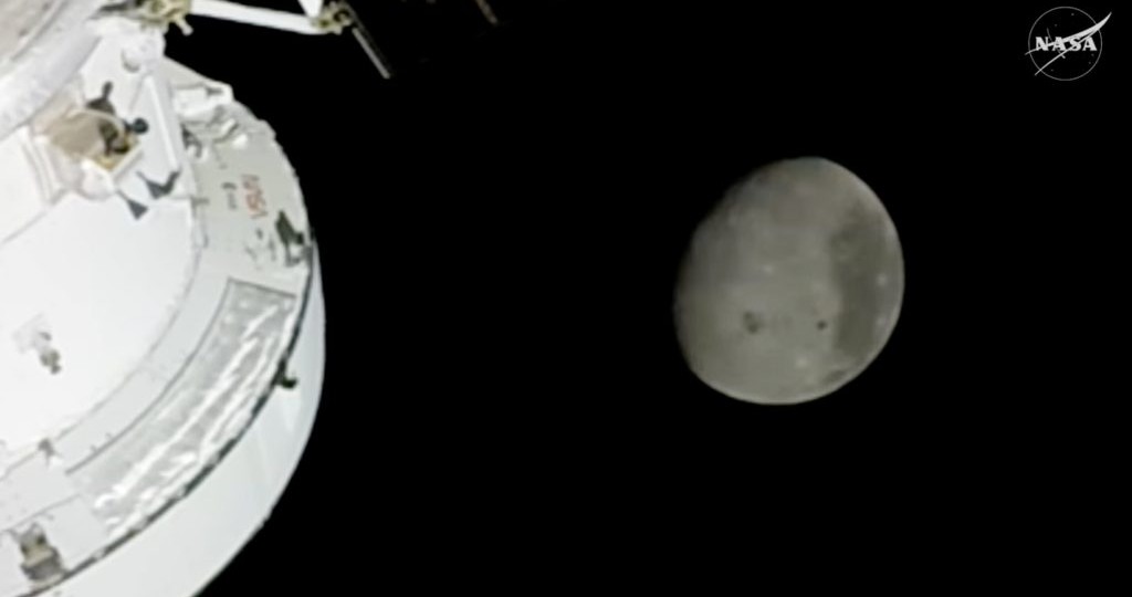 Artemis II установила рекорд во время облета Луны