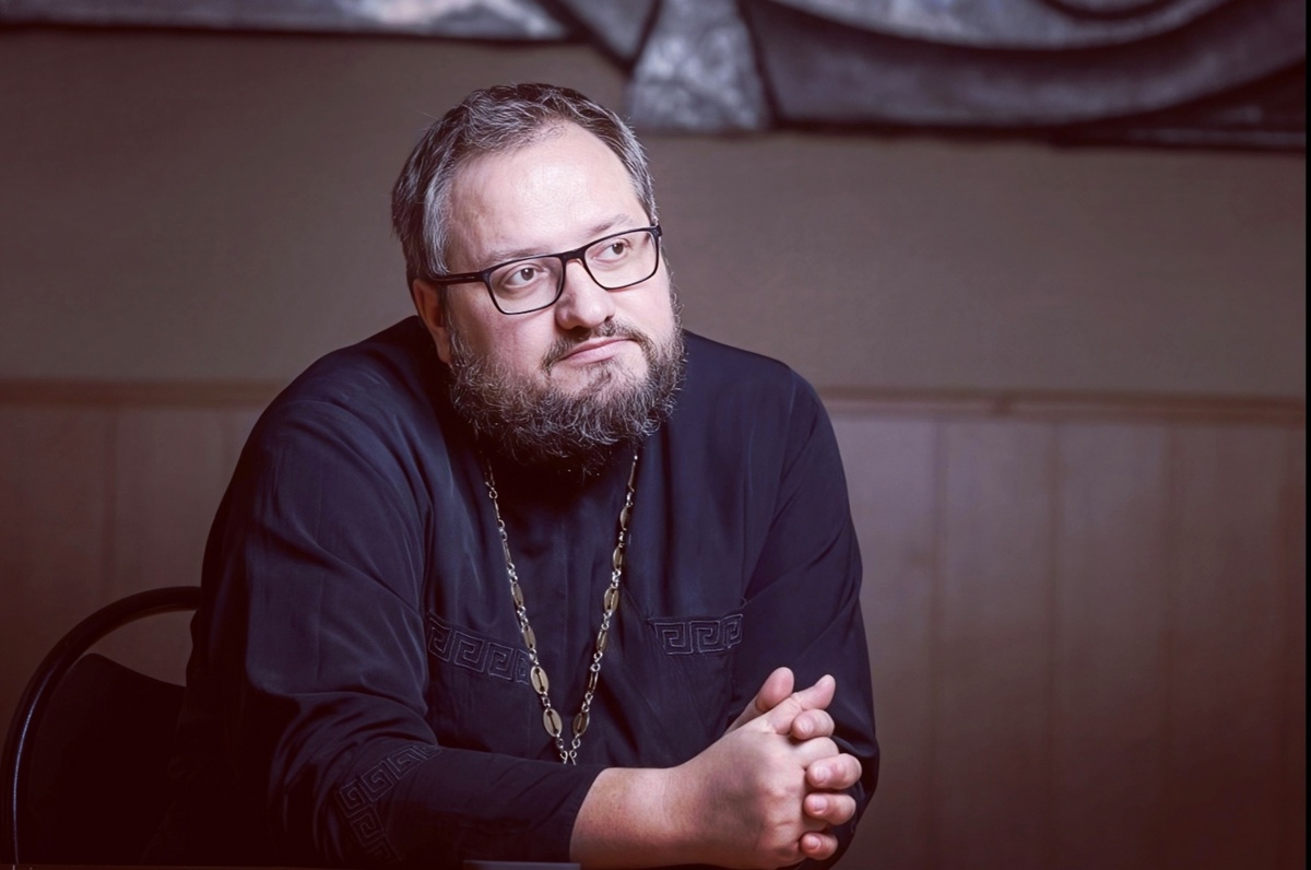 Владислав Береговой — иерей, клирик храма в честь святителя Николая Мирликийского (г. Мосальск), блогер, просветитель.