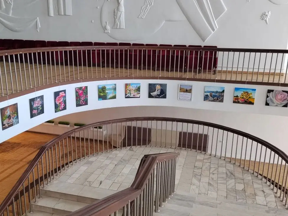 В АРТ-пространстве «Лестница» в Братске открылась новая выставка
Фото: ТКЦ «Братск-АРТ»