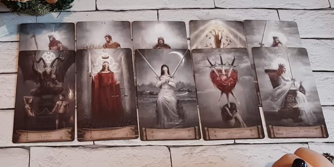 Судьба накажет предателя — лещ прилетит, обязательно! | Гадание на таро от Анны