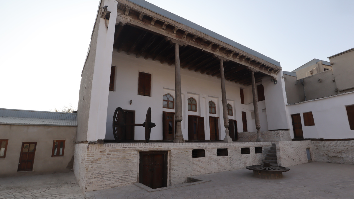 Это пространство считалось вотчиной мужчин. Фото автора.