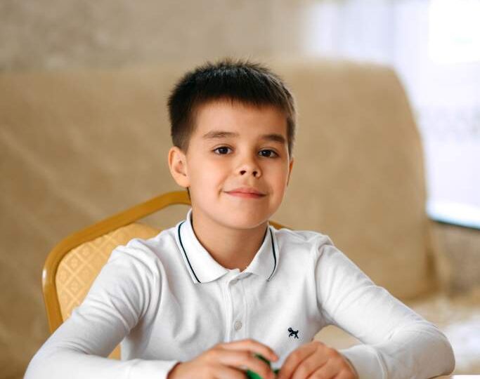 Этим детям Донецка нужна семья!