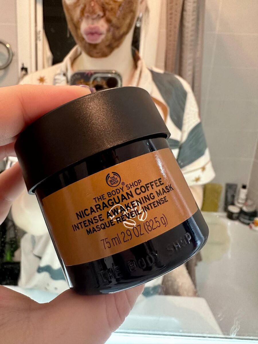 Добротная такая стеклянная тяжелая банка 