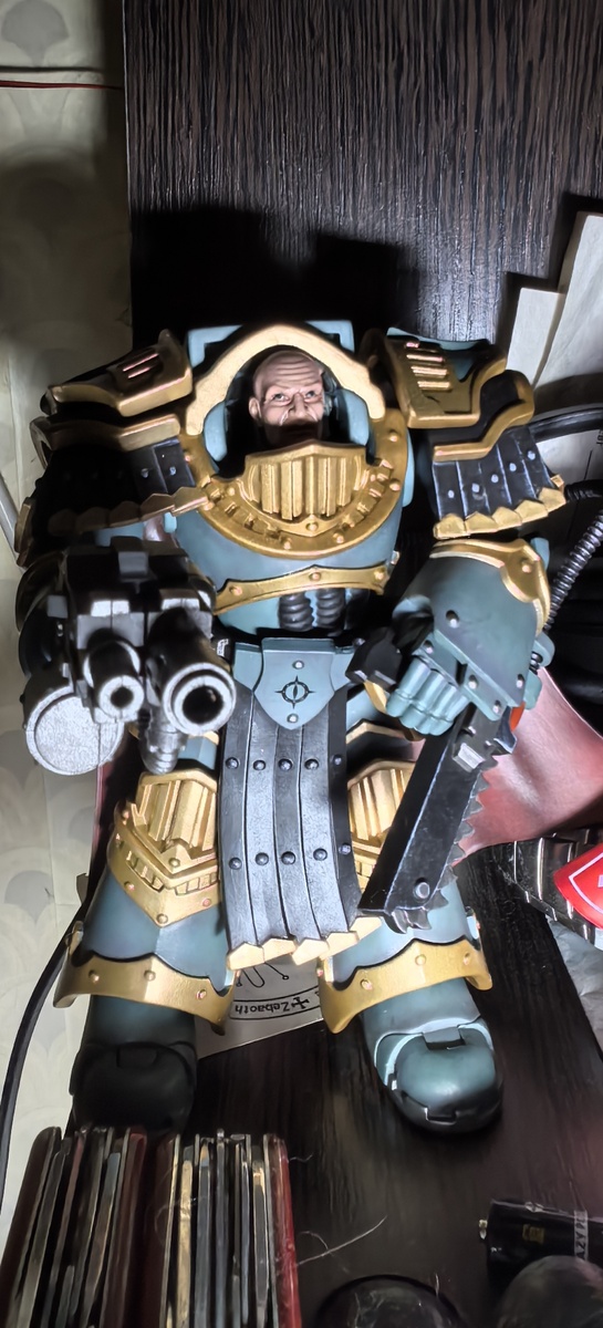 Лысый? Лысый! Не из "Браззерс"? Определённо!