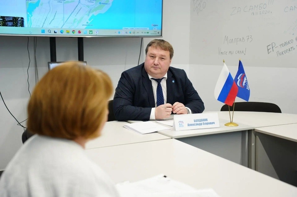    Глава Ульяновска рассмотрел обращения жителей на личном приёме. ФОТО: тг-канал Александра Болдакина