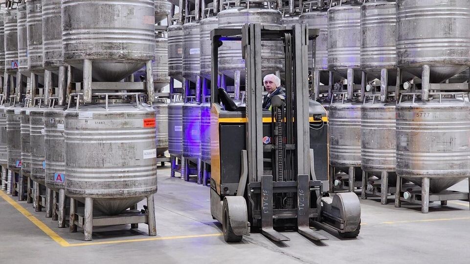     REGIONS / Анна Мороз