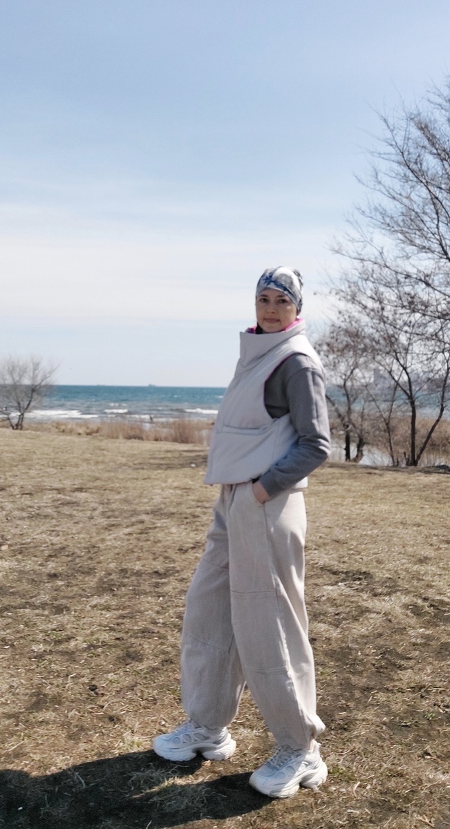 На фото не видно, но ветрище просто с ног сбивает.