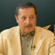     Леонид Холод Доктор экономических наук Комментарий эксперта: А что на планете творится? Большая неприятность: может случиться коллапс на продовольственном рынке. Цены полетят в космос! Мы же не можем отгородиться в капсуле. Если мировые цены на продовольствие и Россия окажутся в тесной связке, возникнет стимул вывозить нашу продукцию за границу — и цены внутри подтянутся. Например, Ормузский пролив. Оттуда вывозится 38% мировых удобрений! А без удобрений современные гибриды теряют 30–40% урожайности.И хотя 8 апреля достигнуто перемирие в Персидском заливе, цены на еду в мире будут расти. Современные растения-гибриды ориентированы на норму удобрений. Момент их применения в северном полушарии упущен из‑за перекрытия поставок из такой страны, как Катар.