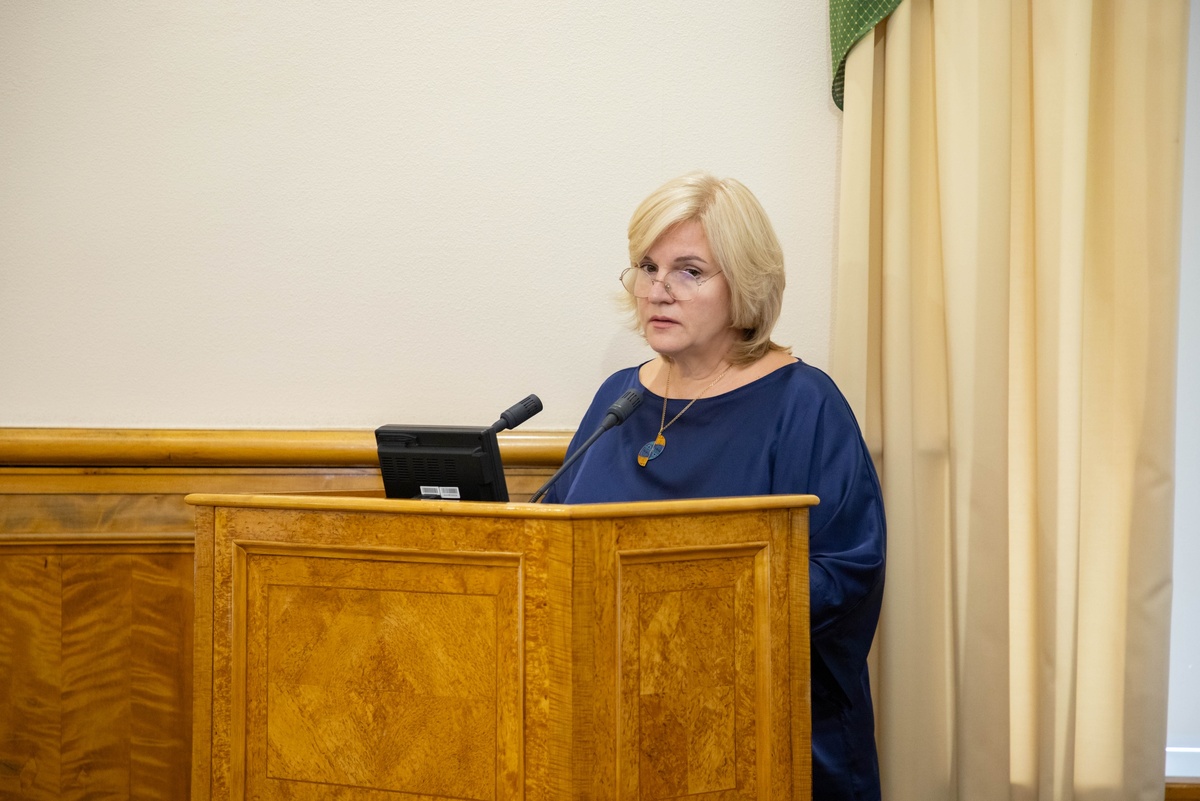    В Карелии растет спрос на уход за пожилыми людьми на домуИзображение сгенерировано нейросетью FLUX.2