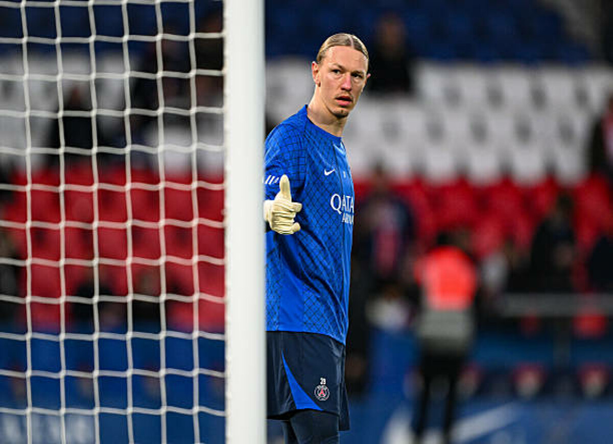     Французские эксперты о Сафонове в преддверии матча с «Ливерпулем»: вратарь с нестандартной техникой