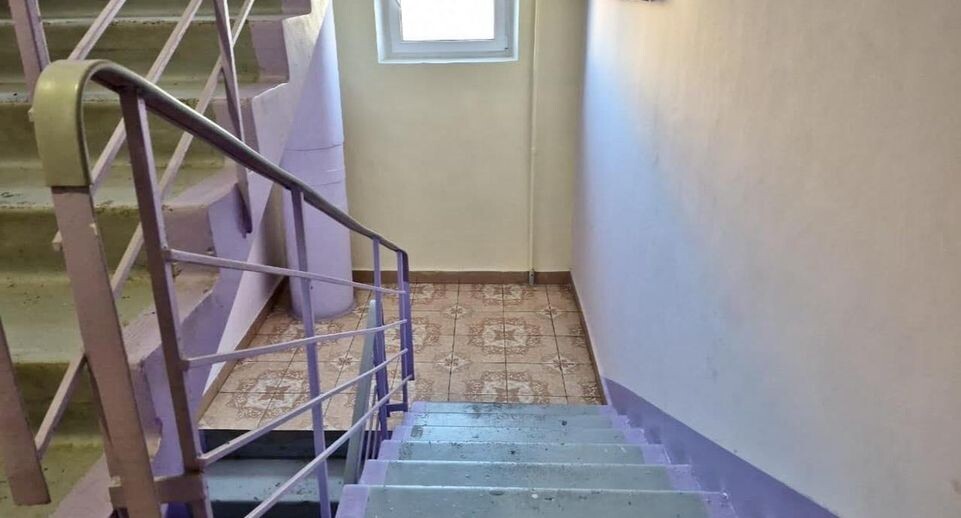 Одной уборки мало: что жильцы вправе требовать от УК в 2026 году — как добиться ремонта во дворе и подъезде