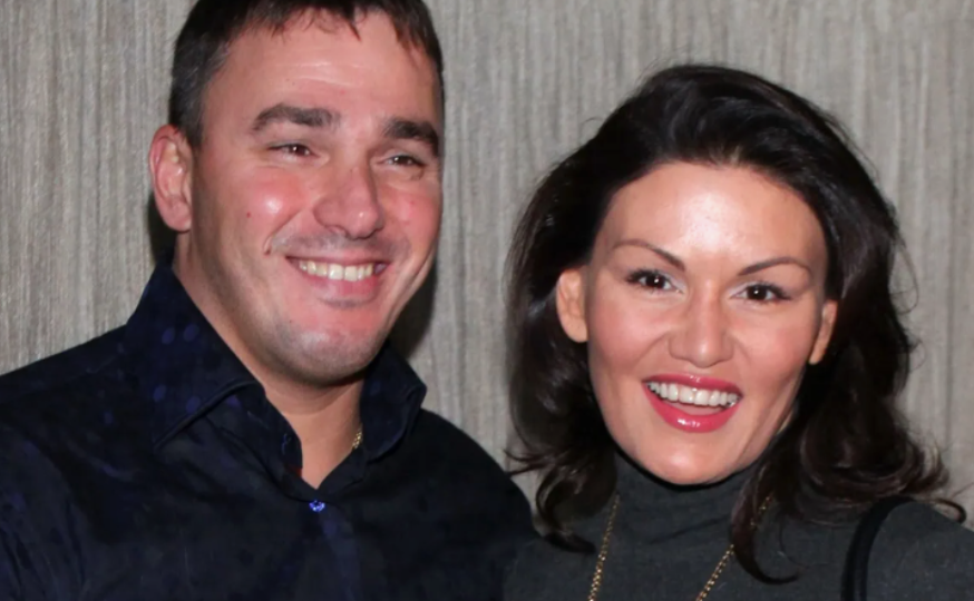 5 красивых мужчин-знаменитостей, внешность жён которых хаят в сети