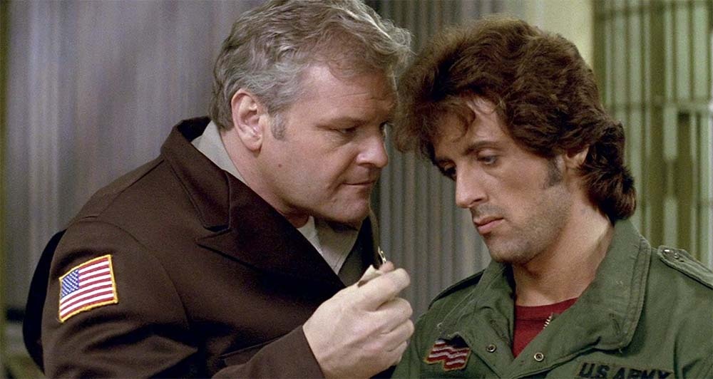 Режиссер: Тед Котчефф. В главных ролях: Сильвестер Сталлоне, Брайан Деннехи и др. 