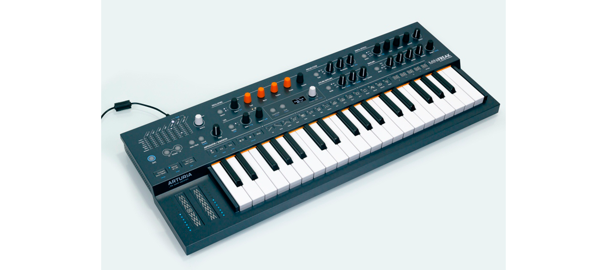 Синтезатор Arturia MiniFreak.