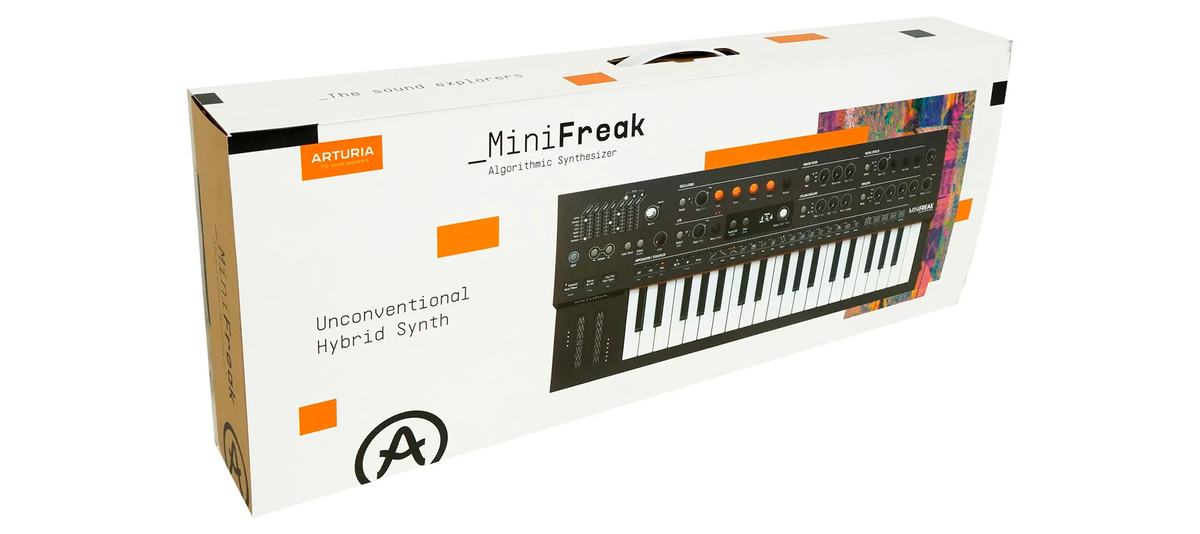 MiniFreak в заводской упаковке.