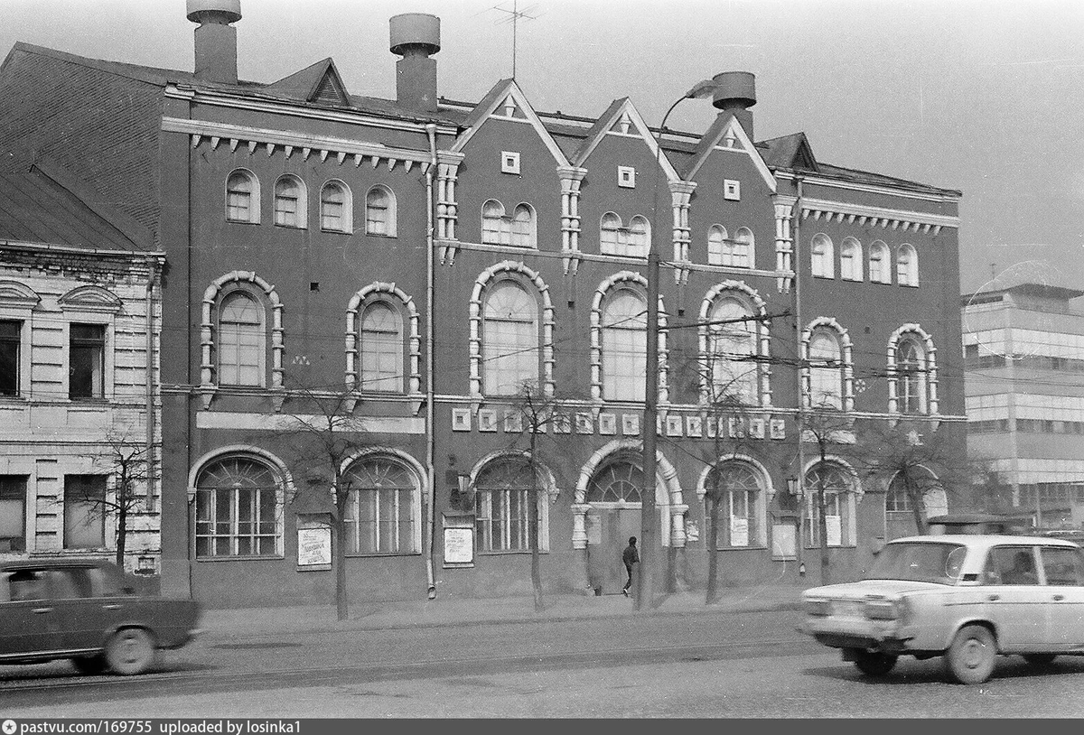 Большая Тульская улица, дом №44, 1988 – 1989 г. Автор И. Нагайцев.