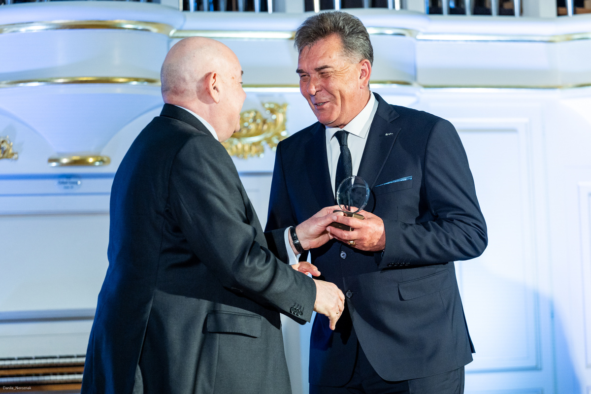 Фотограф — Данила Нерознак