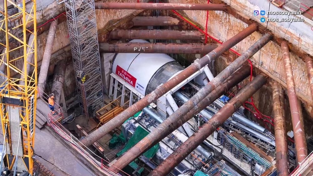    Тоннель диаметром шесть метров и протяженностью чуть более полутора километров прокладывает тоннелепроходческий механизированный комплекс (ТПМК). Фото: Пресс-служба Мэра и Правительства Москвы