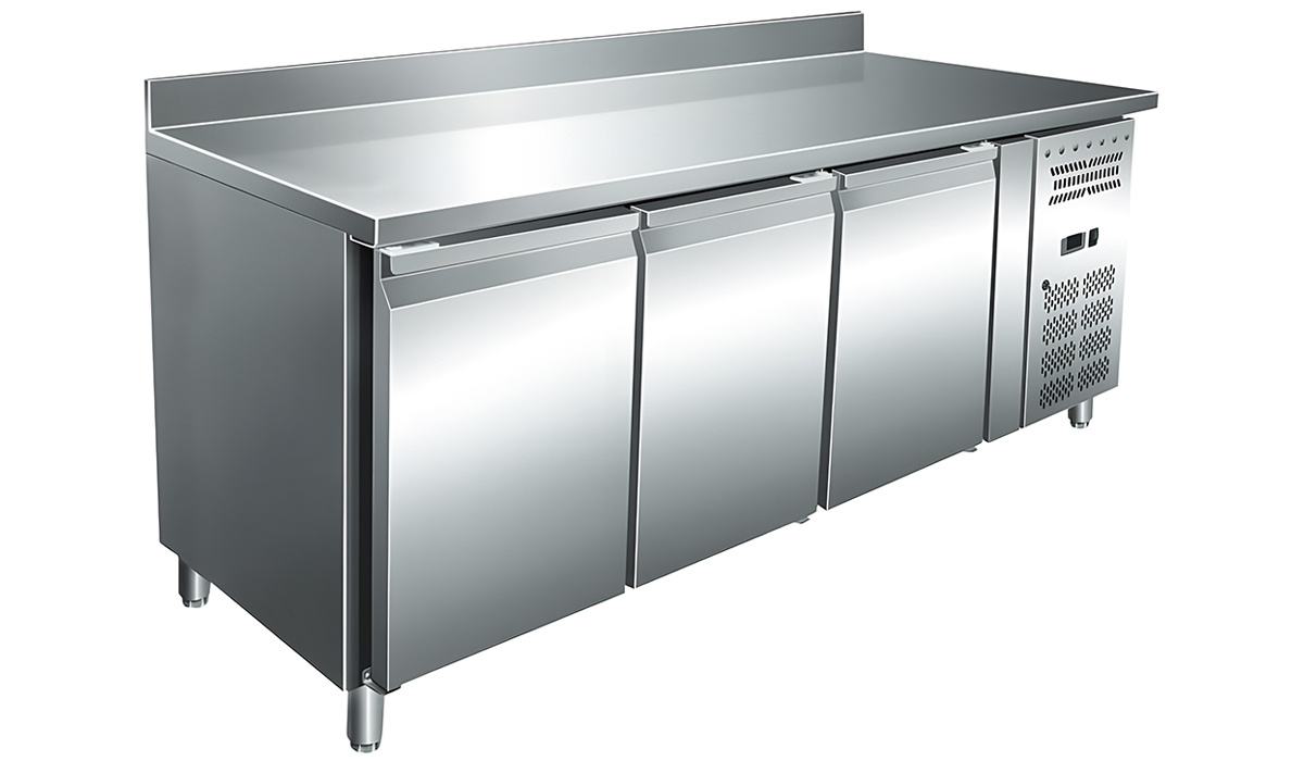 Холодильный стол Yukon GN3200TN