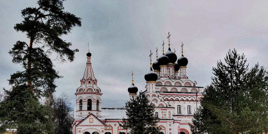 Акатово, Троицкий Александро-Невский монастырь (Сакральные места России).